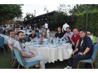 Sakarya Valisi Hüseyin Avni Coş Engelli Vatandaşlarla İftar Açtı