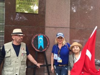 Çin’in Uygur Halkına Zulmü New York’ta Protesto Edildi