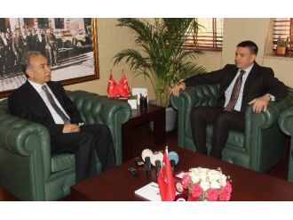 Abd Konsolosu’ndan Türkçe Veda