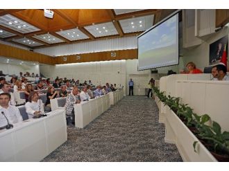 Konak Belediye Meclisi Toplandı