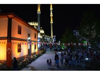 Kazan´da Gül Kokulu Ramazan Şenlikleri