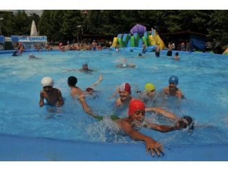 İzmit’te Aquapark Cıvıl Cıvıl