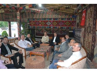 İhh’dan Ümmet İftarı