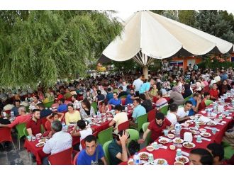 Başkan Çakır, Engellilerle İftarda Bir Araya Geldi