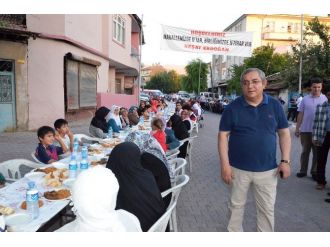 Malatya’da 15 Bin Kişilik Dev Sokak İftarı
