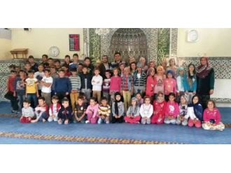 Camiler Çocuklarla Dolup Taştı