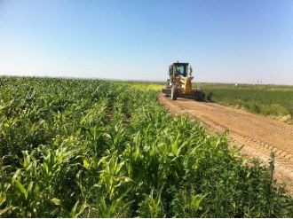 Yenikent Belediyesi Tarla Yolları Yapıyor