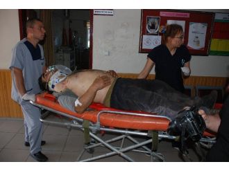 El Freni Çekilmeden Park Edilen Traktör, Sürücüsünü Ezdi