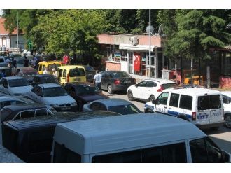 Duyarsız Sürücüler Vatandaşları Zor Durumda Bırakıyor