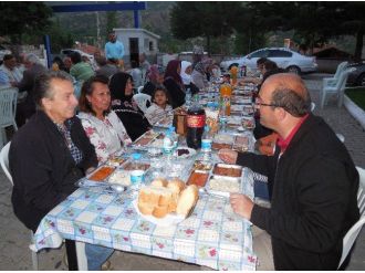 Uğurludağ Kaymakamlığı’ndan Şehit Ailelerine İftar