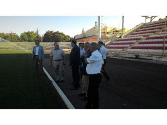 Milletvekili Şeker, Spor Tesislerinde İncelemelerde Bulundu