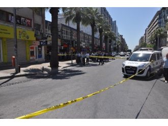 İzmir’in Göbeğinde Bomba Paniği