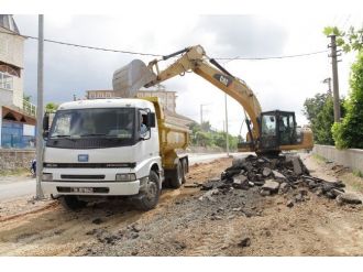 Mahmut Çavuş Caddesi’nin İkinci Etabı Yapılıyor