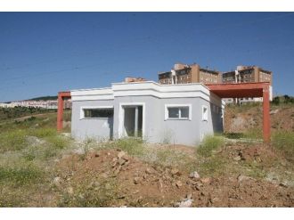 Yozgat’ta Sahipsiz Bina Sahip Çıkılmasını Bekliyor