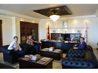 Zonguldak Tso Yönetim Kurulu Üyeleri Rektör Özer’i Ziyaret Etti