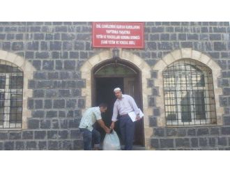 Yoksul-der’den İdil’deki Muhtaç Ailelere Yardım Eli