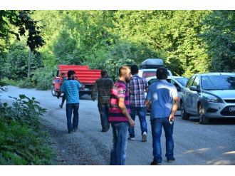 1 Saat Göçükte Kaldı, Ambulansa Binmek İstemedi