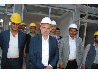 Hdp’li Bilgen İnşaat İşçileriyle İftar Yaptı