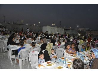 Viranşehir Çadırkentte 800 Yetime Yönelik İftar‏