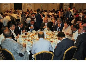 Van Vakfı’ndan Geleneksel İftar Yemeği