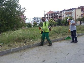 Mahallelerde Çevre Temizliği Çalışması Devam Ediyor