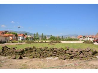 Vefa Futbol Sahası Yenileniyor