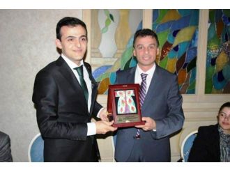 Maçka Belediyesi’nde Maçka Kaymakamı Tutkan’a Veda Yemeği