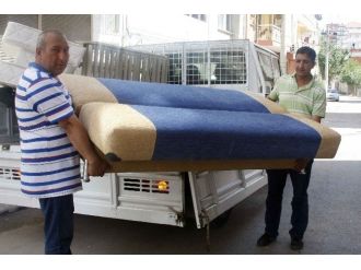 Bayraklı Belediyesi’nden Eşya Yardımı