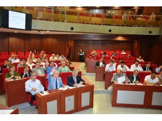 İzmit Belediye Meclis Toplantısı Yapıldı