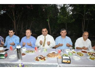 Başkan Can, Tarsus Ve Çamlıyayla Kaymakamlarına Veda Yemeği Verdi