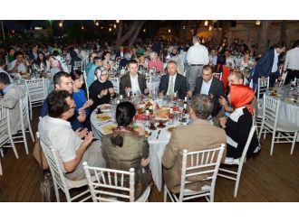 Gönül Sofrası Üsküdar Belediyesi Çalışanları İçin Kuruldu