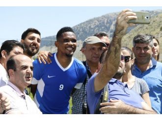 Eto’o Antalyaspor İle İlk Antrenmanına Çıktı