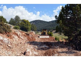 Elmalı Geçmen Yaylası Yolu Kısalıyor