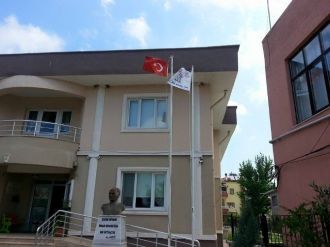 Faik Güngör Anaokuluna Beyaz Bayrak