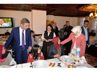 Vali Baruş, Gerede’de Yetim, Öksüz, Şehit Yakınları Ve Gazilerle İftar Yaptı