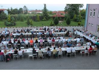 Tarım İl Müdürlüğü Personeli İftarda Bir Araya Geldi