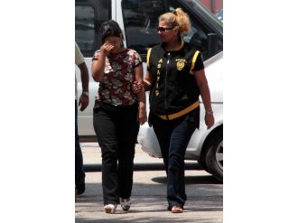 Genç Kadını Fuhşa Sürükleyen Kadın, Gazetecileri Görünce Ağladı