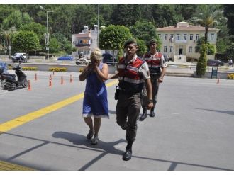 Kadın Hırsızlar Tutuklandı