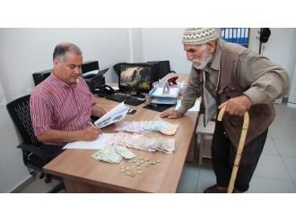 Dilencinin Üzerinden Çıkan Para Şaşırttı