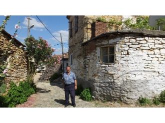 Ağacık’da Taş Binalar İlgi Bekliyor