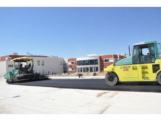Üniversite Kampüs İçi Asfaltlama Çalışmaları Başladı