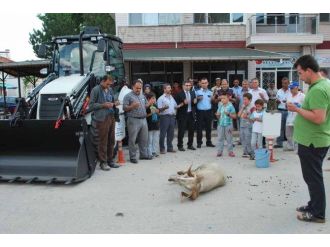 Pazarlar Belediyesi’ne Yeni İş Makinesi
