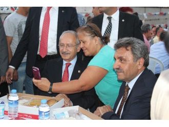 Chp Genel Başkanı Kılıçdaroğlu Halk İftarına Katıldı