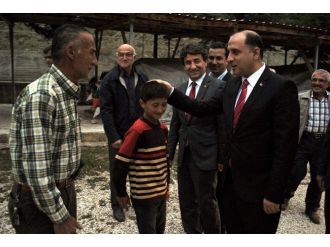 Vali Çomaktekin Köylülerle İftar Yaptı