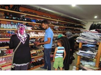 Hayatcan’da Bayram Hedefi 4 Bin Kişiye Kıyafet Yardımı