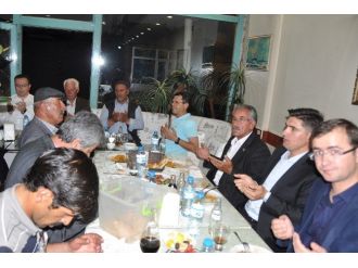 Eleşkirt Kaymakamı Şehit Aileleri Ve Gazilere İftar Yemeği Verdi