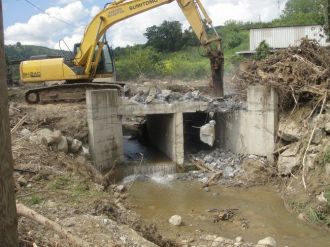 Kartepe’de Kontrolsüz Menfezler Yıkılıyor