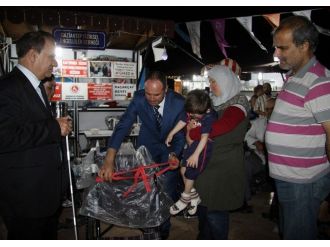 Engeliler Çalışarak Küçük Mehmet Eren’e Tekerlekli Sandalye Aldı
