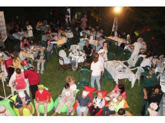 Lösante’nin Geleneksel İftar Yemeğinde Aileler Bir Araya Geldi