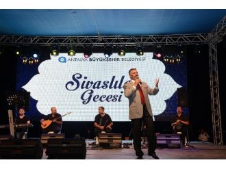 Sivaslılar Gecesi’nde Halaylar Çekildi